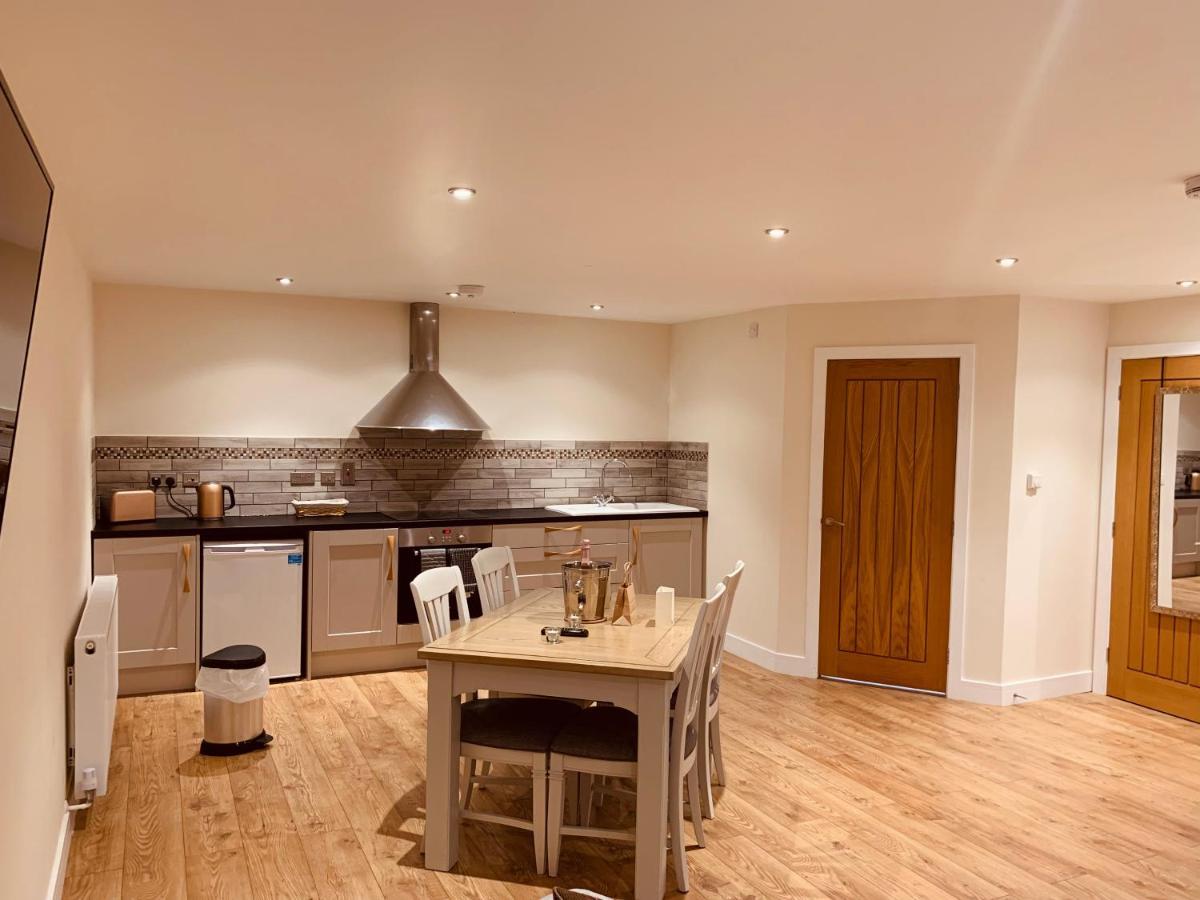 Plumptons Farm Holiday Lodges Colchester Esterno foto